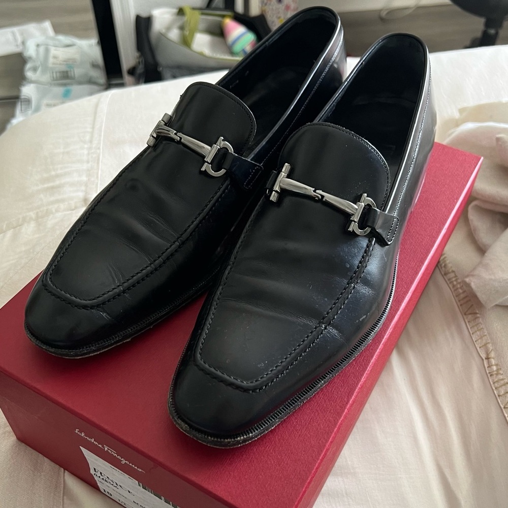 Salvatore Ferragamo Fenice Leather Loafer View 3